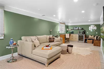 11 Huckleberry Lane E, Hampton Bays, NY 11946 - Photo 7