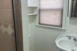 106 Bregman Ave, New Hyde Park, NY 11040 - Photo 17