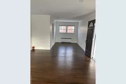 106 Bregman Avenue, New Hyde Park, NY 11040 - Photo 3