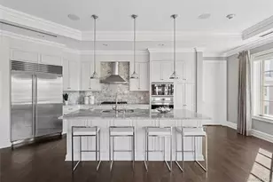 1000 Royal Ct, North Hills, NY 11040 - Photo 3