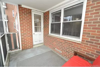 260 Garth Road #4G5, Scarsdale, NY 10583 - Photo 9