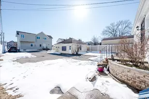 227 Doughty Blvd, Inwood, NY 11096 - Photo 41