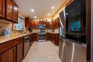 227 Doughty Blvd, Inwood, NY 11096 - Photo 7