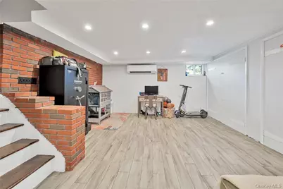 72 Brook Street, Scarsdale, NY 10583 - Photo 13