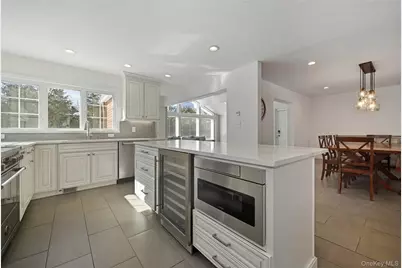 5 Glenwood Lane, East Hills, NY 11577 - Photo 11