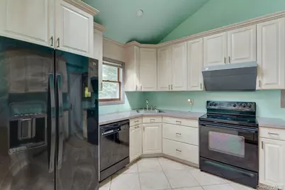 4 Cheshire Road, Bethpage, NY 11714 - Photo 19