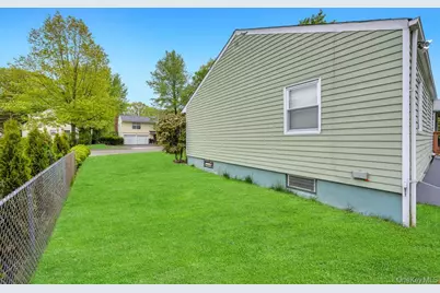60 Colonial Street, East Northport, NY 11731 - Photo 31