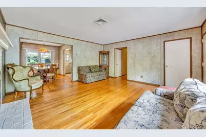 60 Colonial Street, East Northport, NY 11731 - Photo 7