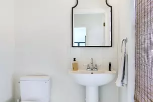 70 S Country Rd, Bellport, NY 11713 - Photo 15