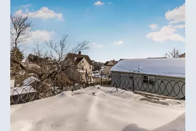 227 S 3rd Avenue, Mount Vernon, NY 10550 - Photo 17