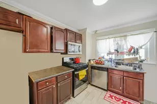 44 Nassau Pkwy, Hempstead, NY 11550 - Photo 9