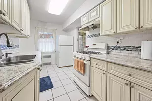 85-05 67th Dr, Rego Park, NY 11374 - Photo 9