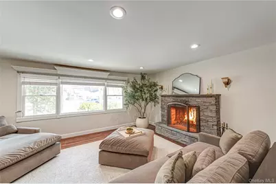 22 Redwood Drive, Great River, NY 11739 - Photo 11