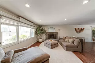 22 Redwood Dr, Great River, NY 11739 - Photo 7