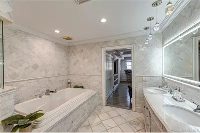 22 Redwood Drive, Great River, NY 11739 - Photo 25