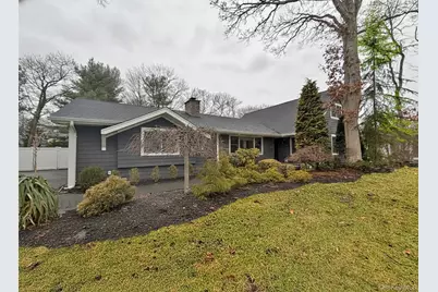 22 Redwood Drive, Great River, NY 11739 - Photo 3