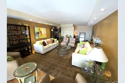 27110 Grand Central Parkway #12H, Floral Park, NY 11005 - Photo 3