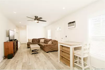 150 #4 Main Street, Islip, NY 11751 - Photo 9