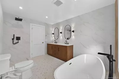 286 Dorchester Road, Garden City South, NY 11530 - Photo 37