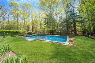 4 Chambord Ct, Shoreham, NY 11786 - Photo 7