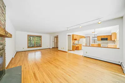 4 Chambord Court, Shoreham, NY 11786 - Photo 23