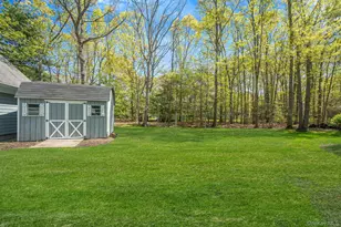 4 Chambord Ct, Shoreham, NY 11786 - Photo 11