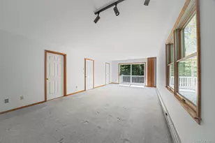 4 Chambord Ct, Shoreham, NY 11786 - Photo 41