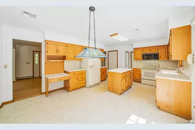 4 Chambord Court, Shoreham, NY 11786 - Photo 25