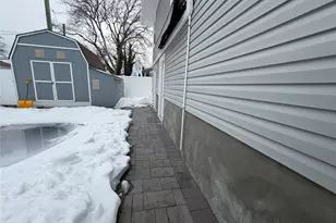 3975 Anne Dr, Seaford, NY 11783 - Photo 15