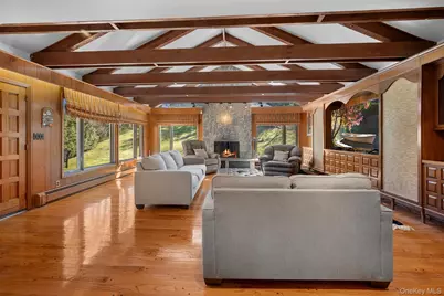 22 Ravine Road, Great Neck, NY 11023 - Photo 15