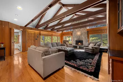 22 Ravine Road, Great Neck, NY 11023 - Photo 13