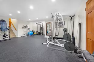 22 Ravine Rd, Great Neck, NY 11023 - Photo 27