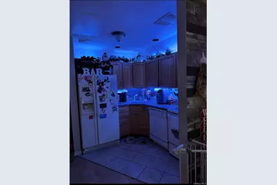 17 W 20th Road, Far Rockaway, NY 11693 - Photo 7