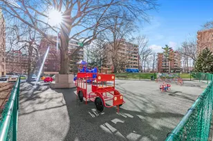 162-20 9th Ave, Whitestone, NY 11357 - Photo 15