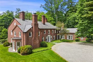 99 Cantitoe St, Katonah, NY 10536 - Photo 3