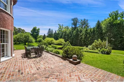 99 Cantitoe Street, Katonah, NY 10536 - Photo 17