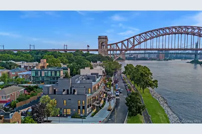 2131 Shore Boulevard #1-G, Astoria, NY 11105 - Photo 1