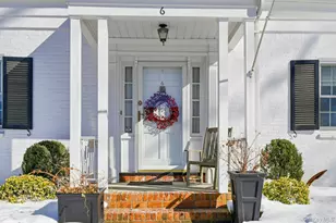 6 Beverly Pkwy, Freeport, NY 11520 - Photo 3