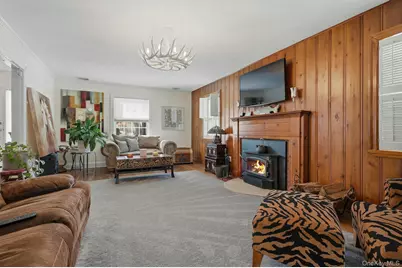 6 Beverly Parkway, Freeport, NY 11520 - Photo 7