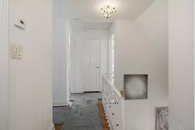 6 Beverly Parkway, Freeport, NY 11520 - Photo 19