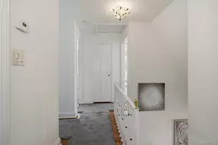 6 Beverly Pkwy, Freeport, NY 11520 - Photo 19