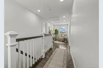 99 Kuhl Avenue, Hicksville, NY 11801 - Photo 25