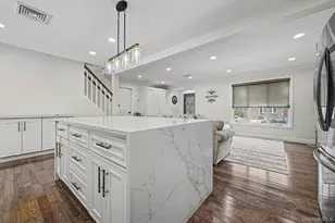 99 Kuhl Ave, Hicksville, NY 11801 - Photo 11