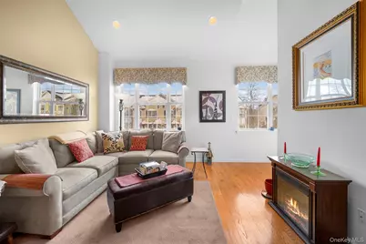 479 Spring Drive, East Meadow, NY 11554 - Photo 9