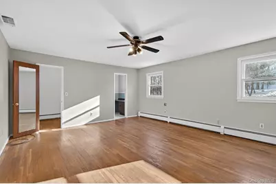 32 Amy Todt Drive, Monroe, NY 10950 - Photo 11