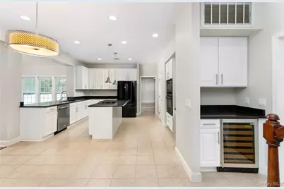 48 Avolet Court, Mount Sinai, NY 11766 - Photo 15