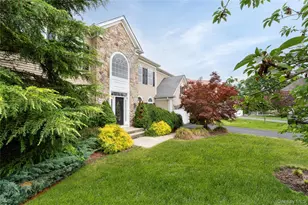 48 Avolet Ct, Mount Sinai, NY 11766 - Photo 3