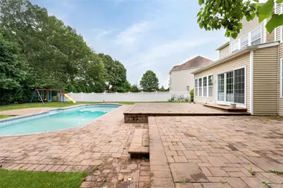 48 Avolet Court, Mount Sinai, NY 11766 - Photo 7