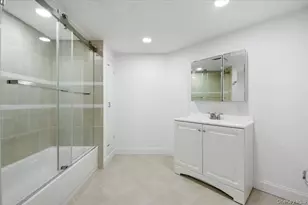22 Peppermill Ln, Dix Hills, NY 11746 - Photo 41