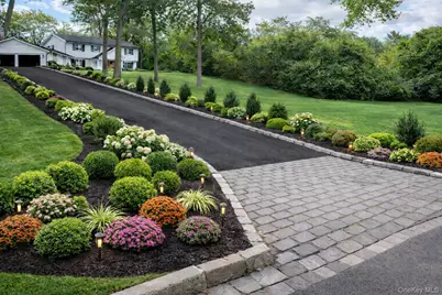 22 Peppermill Lane, Dix Hills, NY 11746 - Photo 5